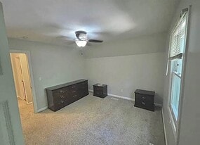 Building Photo - 3141 Russell Way Ln