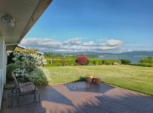 Building Photo - 3921 Cliffside Dr