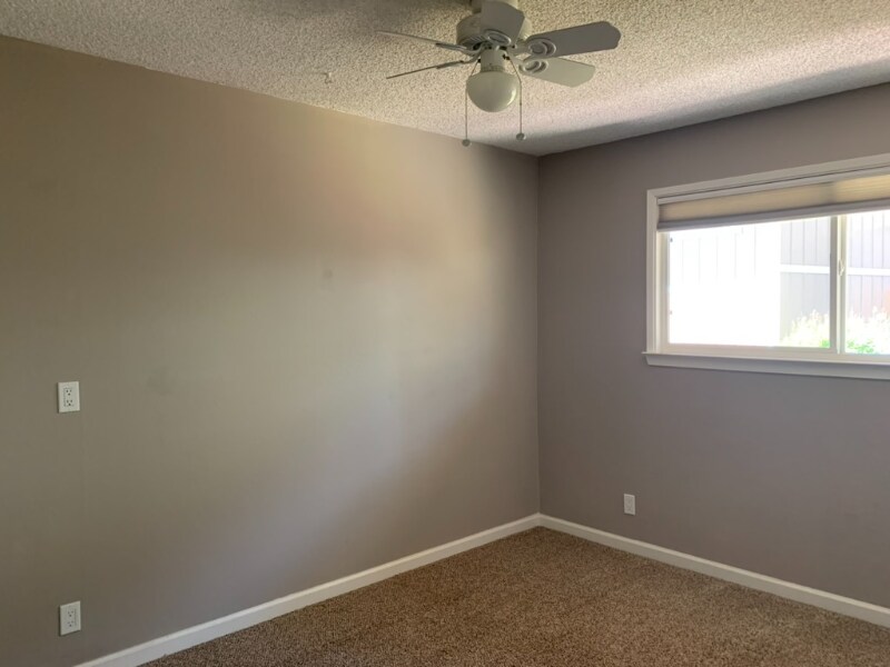 Building Photo - 103 Sunset Cir