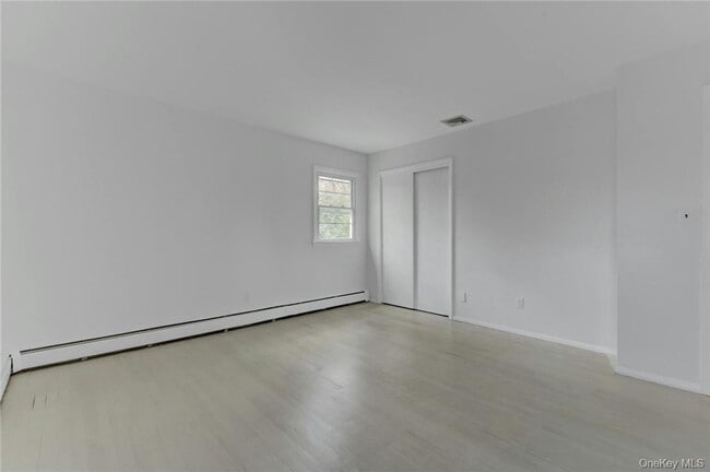 Building Photo - 25 Cragmere Rd