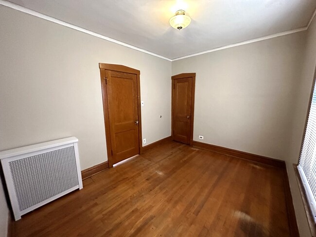 Building Photo - 5349 S Fairfield Ave