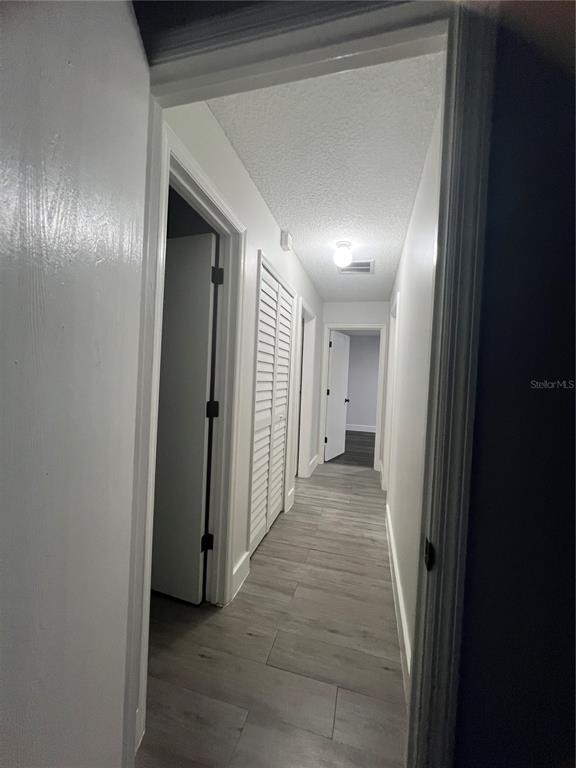 Building Photo - 7118 Caloosa Ct