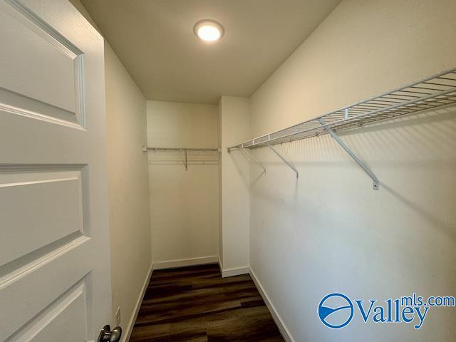 Building Photo - 418 Falls Pointe