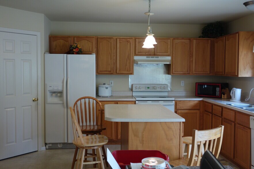 Building Photo - 114 Meadowgate Ct