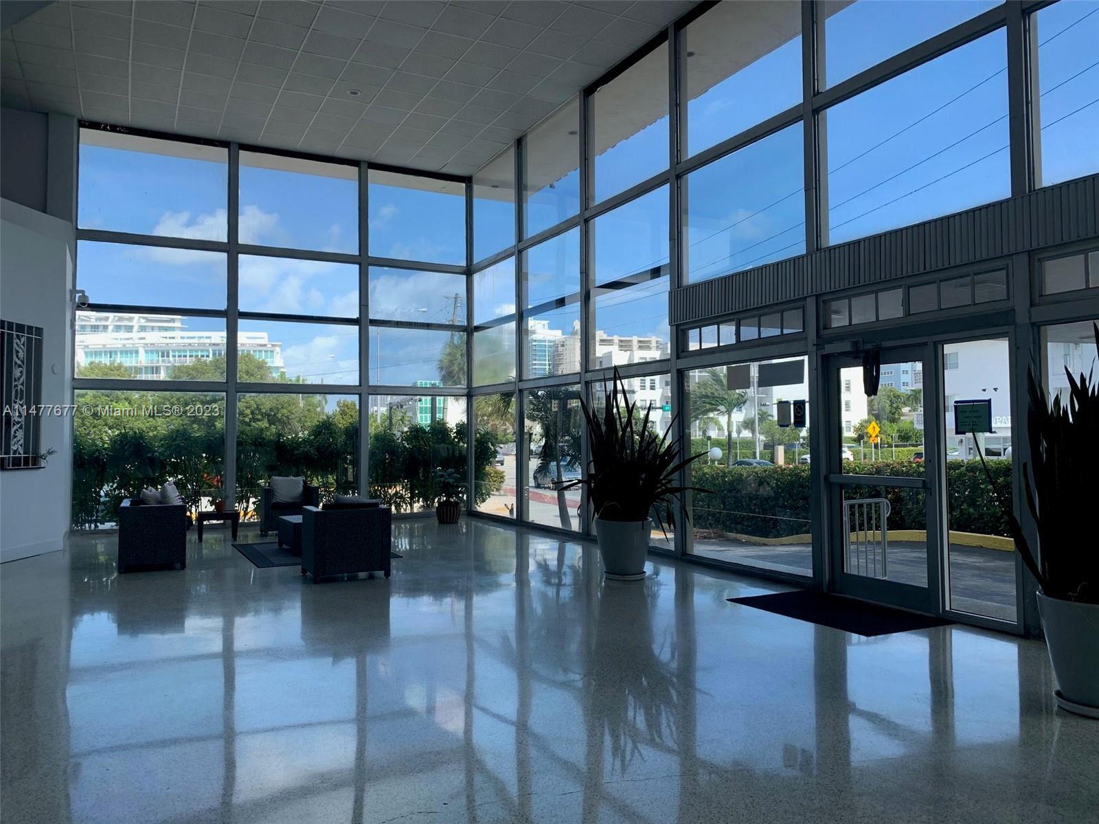 Building Photo - 6484 Indian Creek Dr