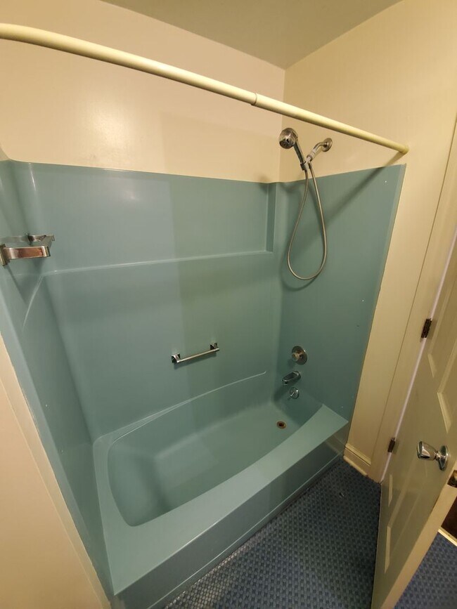 Building Photo - 34 S Hanover St