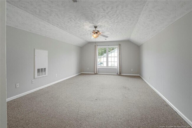 Building Photo - 118 Gait Ct