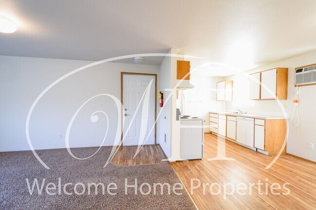 Primary Photo - Fresh Clean Apartment Close to WWU
