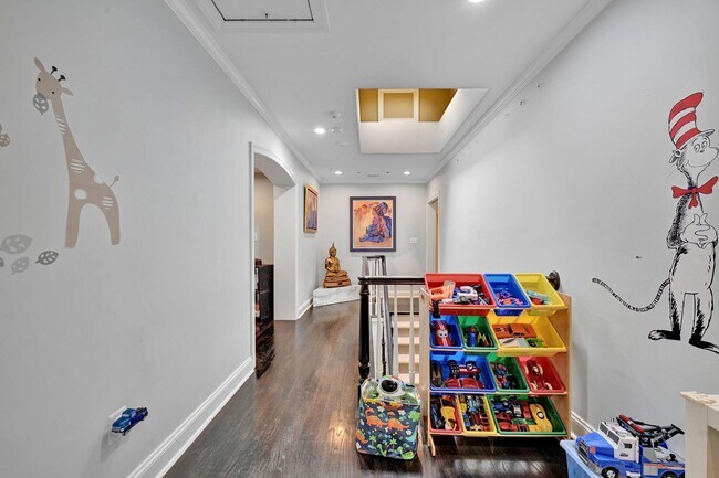 Building Photo - 6907 Bradley Blvd