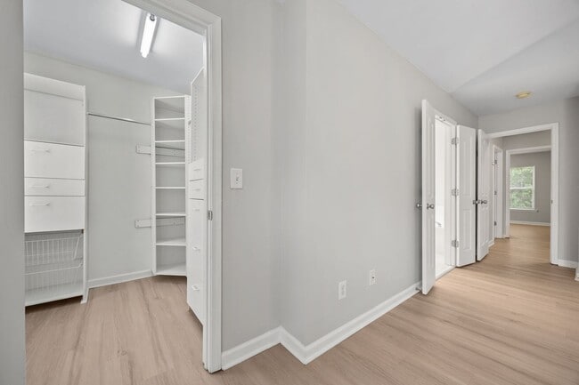 Building Photo - Charming 3-Bedroom Home,  minutes from Downtown Durham & Duke, Pet Friendly!