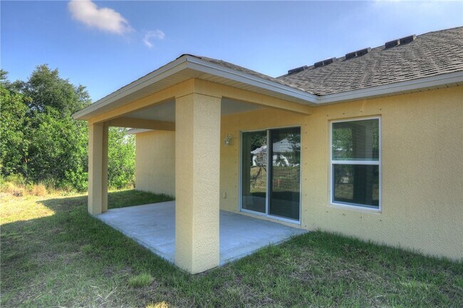 Building Photo - 9125 101st Ave