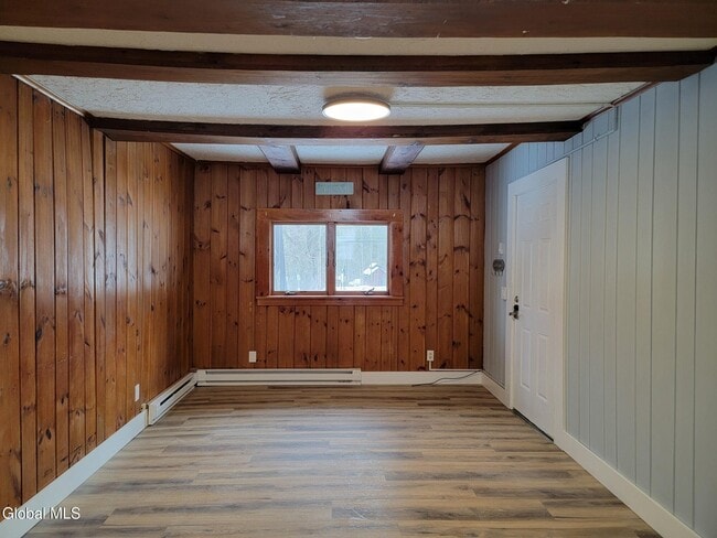 Building Photo - 827 US-9