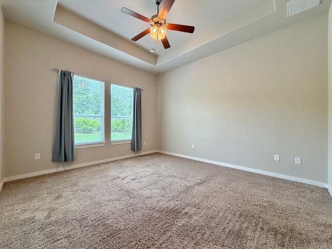 Building Photo - 5404 Bonneville Bend