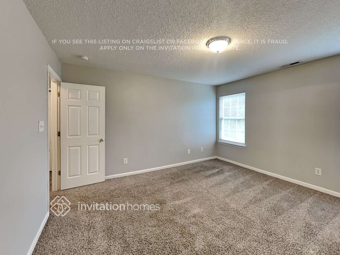 Building Photo - 10729 Glenluce Ave