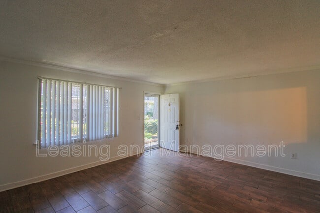 Building Photo - 516 Arlington Dr
