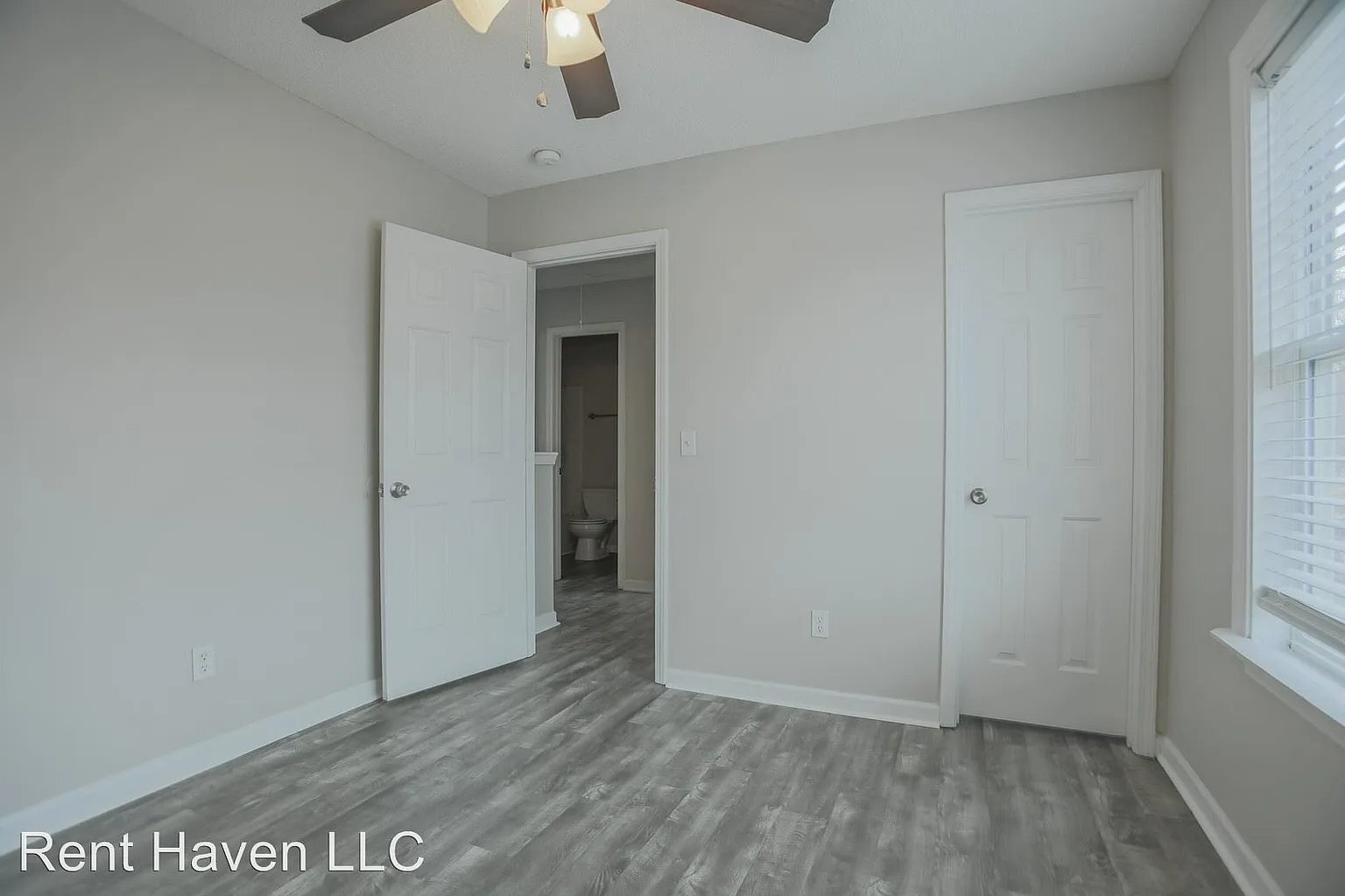 Building Photo - 115 Turning Leaf Dr