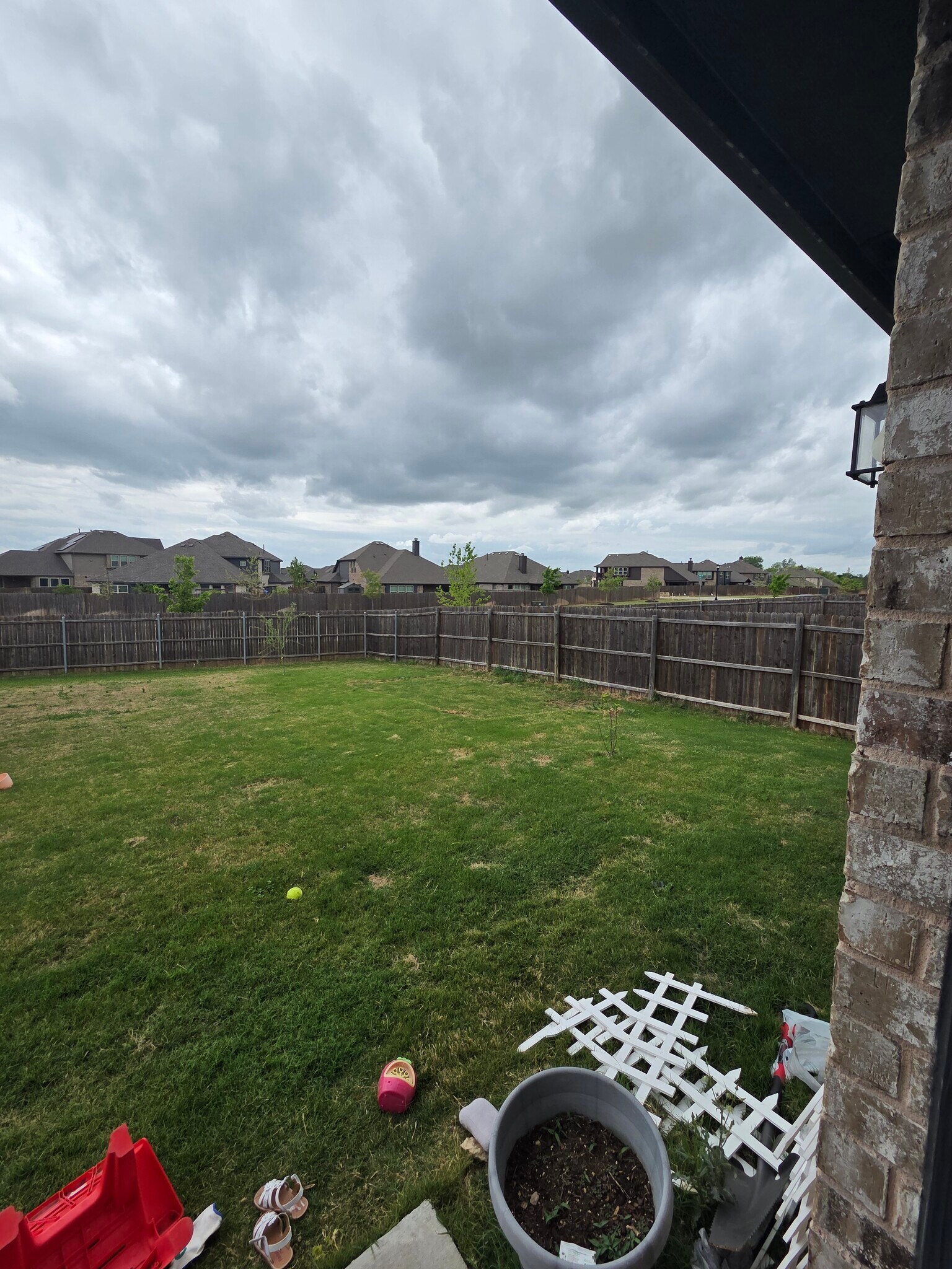 Building Photo - 1105 Goldenrod Dr