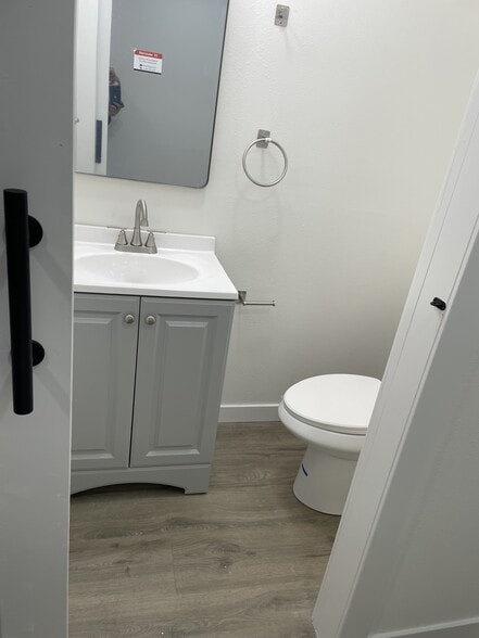 Building Photo - 9535 Ashworth Ave N