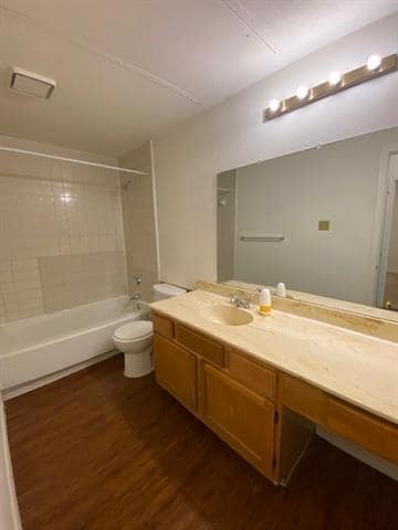Building Photo - 7126 Holly Hill Dr