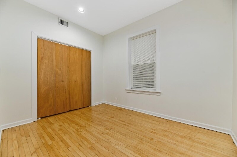 Building Photo - 2520 W Cortez St