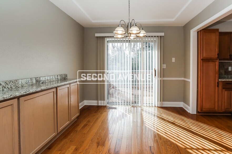 Building Photo - 1705 Vilas St