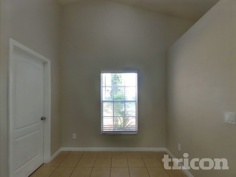 Building Photo - 133 Fern Springs St