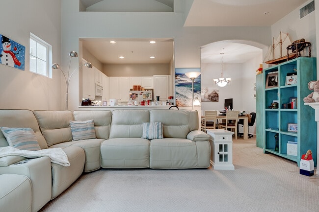 Building Photo - 14 Celano Ct