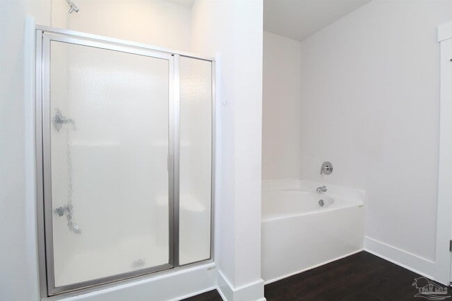 Building Photo - 717 Brambling Ct