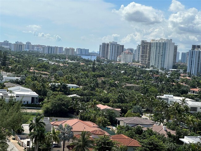 Building Photo - 3180 S Ocean Dr