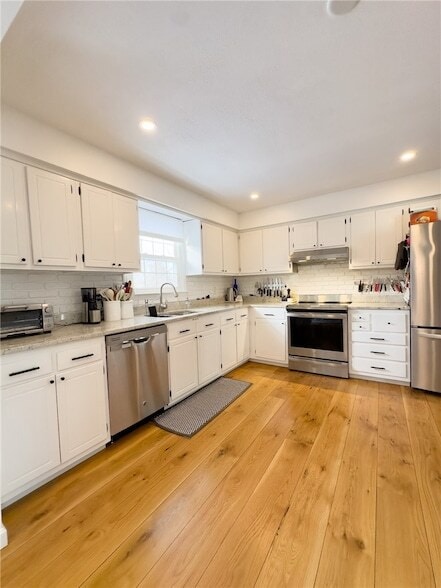 Building Photo - 14 Pocahontas Dr