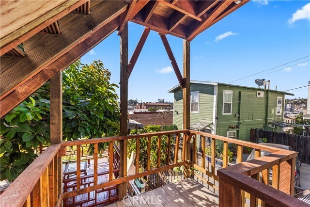 Building Photo - 1069 Laguna Ave