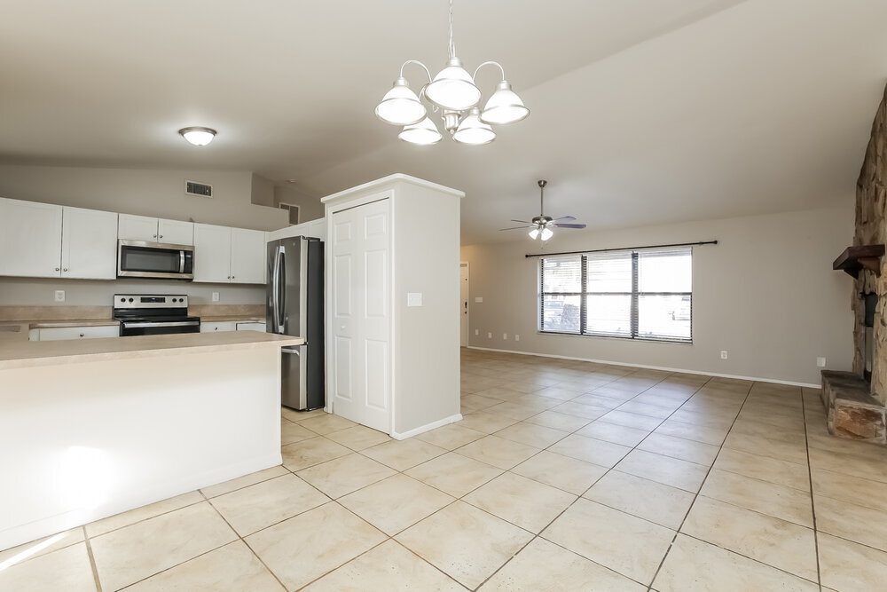 Building Photo - 244 SW 22nd Pl