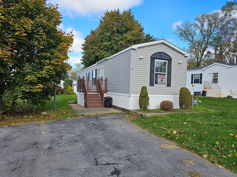 Warmer times :) - 4 Arbor Pl