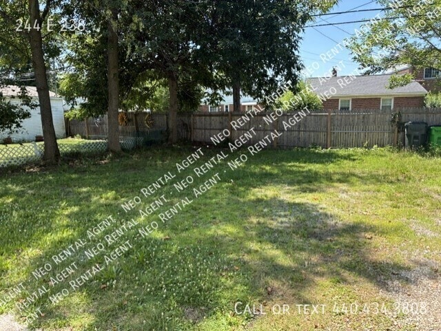 Building Photo - 244 E 238-
