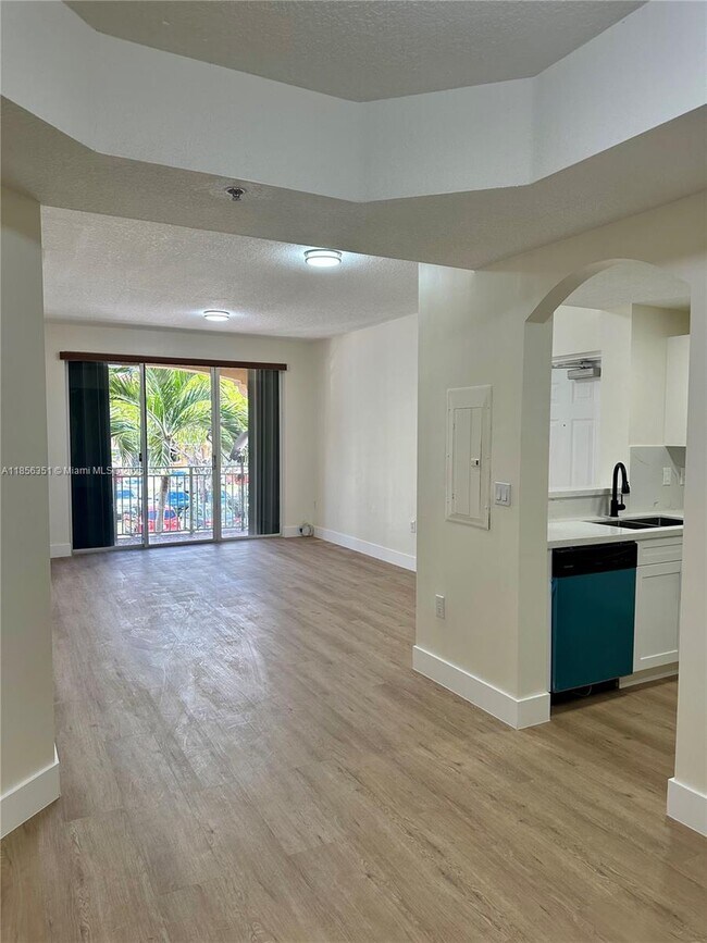 Building Photo - 6630 NW 114th Ave