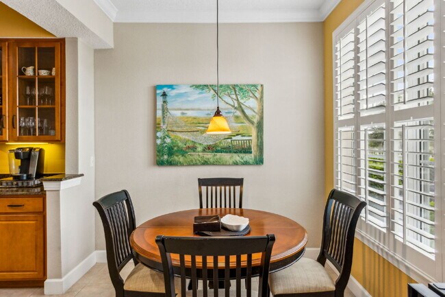 Building Photo - Fully Furnished 3/3 Ocean Grande Condo