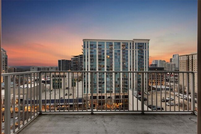 Building Photo - 250 Pharr Rd NE