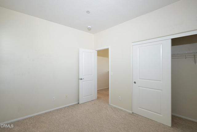 Building Photo - 326 Lakeview Ct