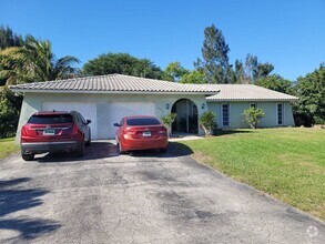 Building Photo - 4475 SW 105th Ave