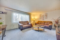 Building Photo - 1123 Lehmberg Blvd