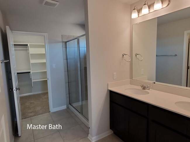 Building Photo - 2412 Pecan Island Dr