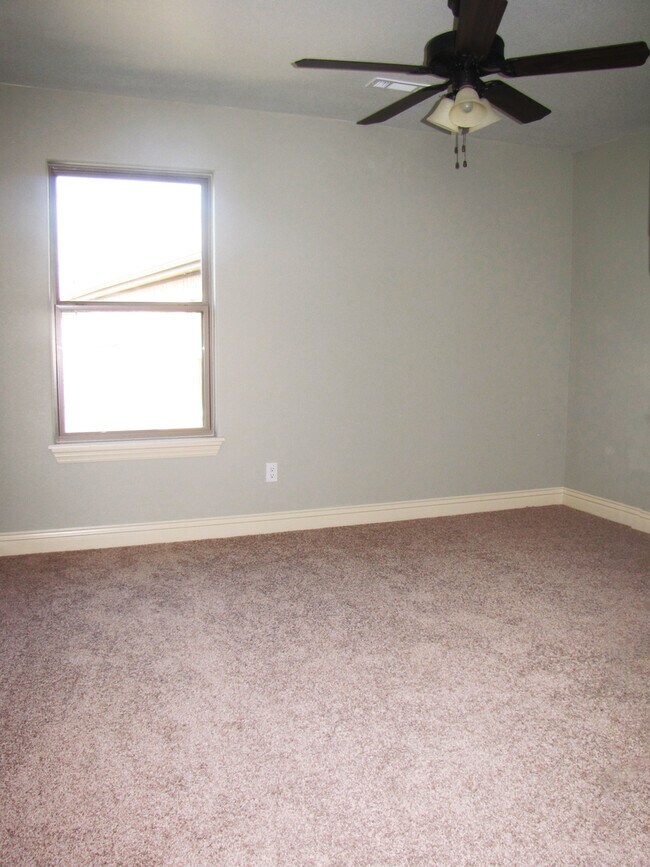 Building Photo - Now Pre-Leasing Stunning 3 Bedroom, 2.5 Bathroom Home In Fayetteville, A