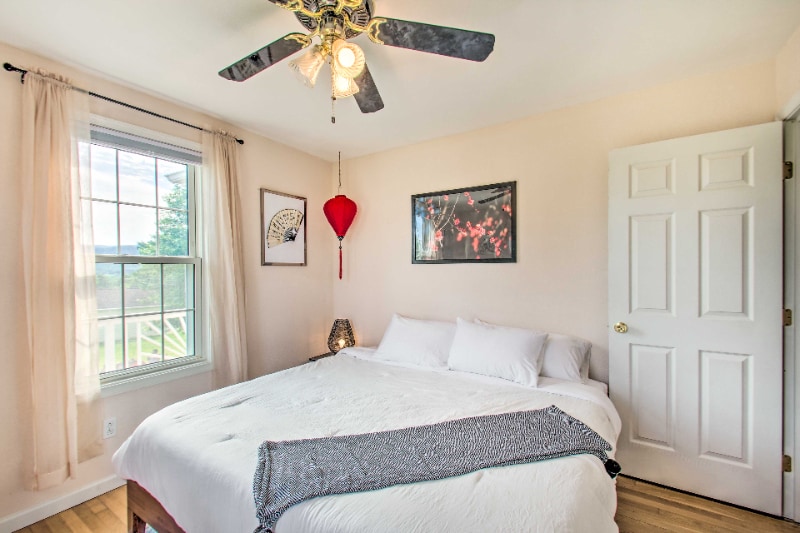 Building Photo - 703 10th St