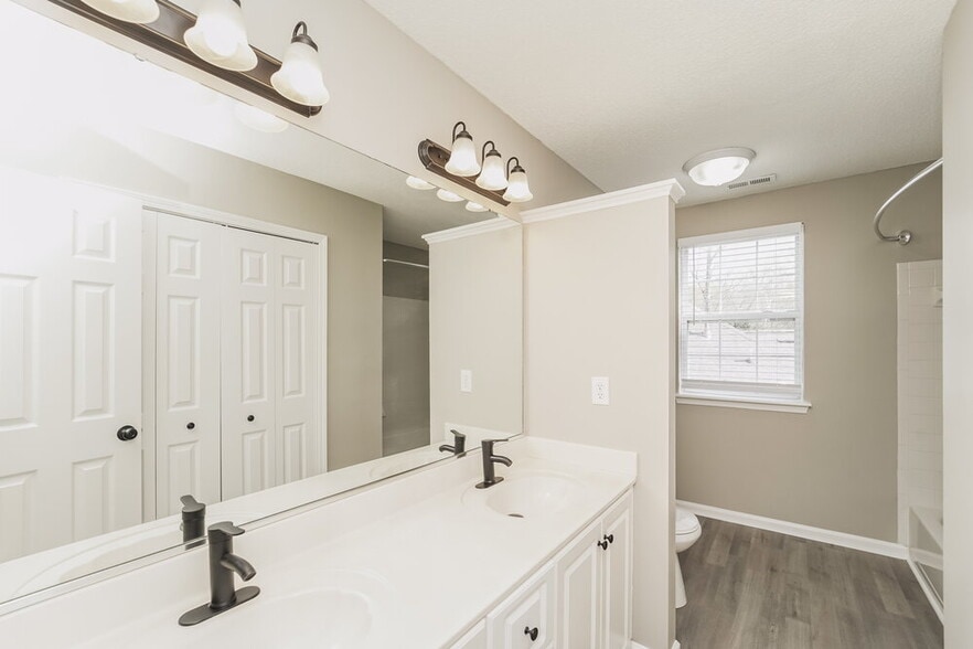 Building Photo - 3438 Lazy Day Ln