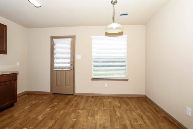 Building Photo - 5307 Long Arbor Ln