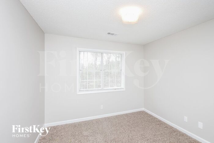 Building Photo - 9634 Fox Hunt Cir N