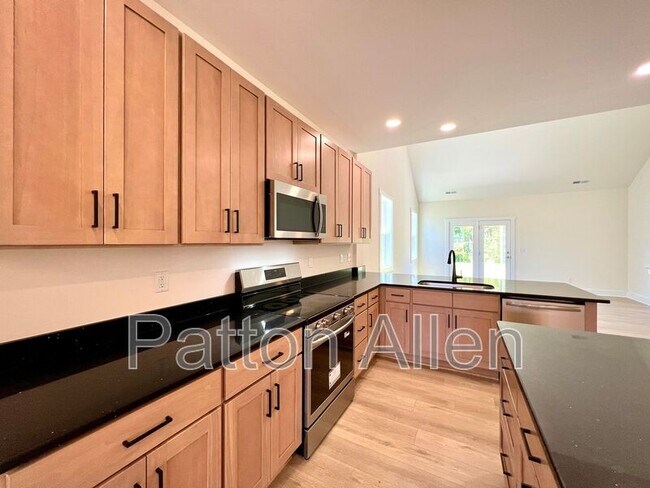 Building Photo - 117 N Christie Ct