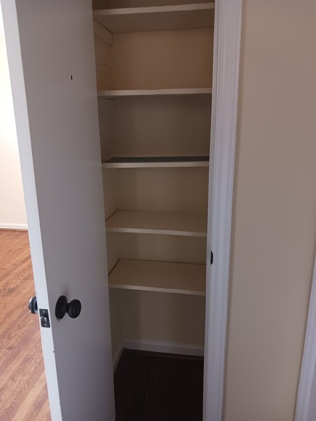 Building Photo - 7992 Lester Rd