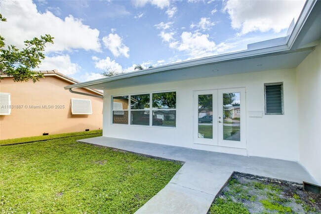 Building Photo - 1801 N 54th Ave