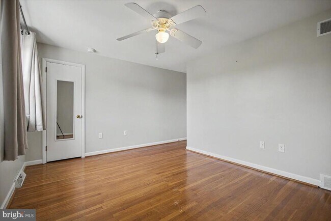 Building Photo - 749 S Matlack St
